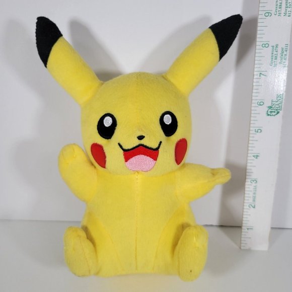 TOMY: Pokemon - Pikachu Happy Hand‎ Up/Side 9" Plush Toy - Picture 1 of 6